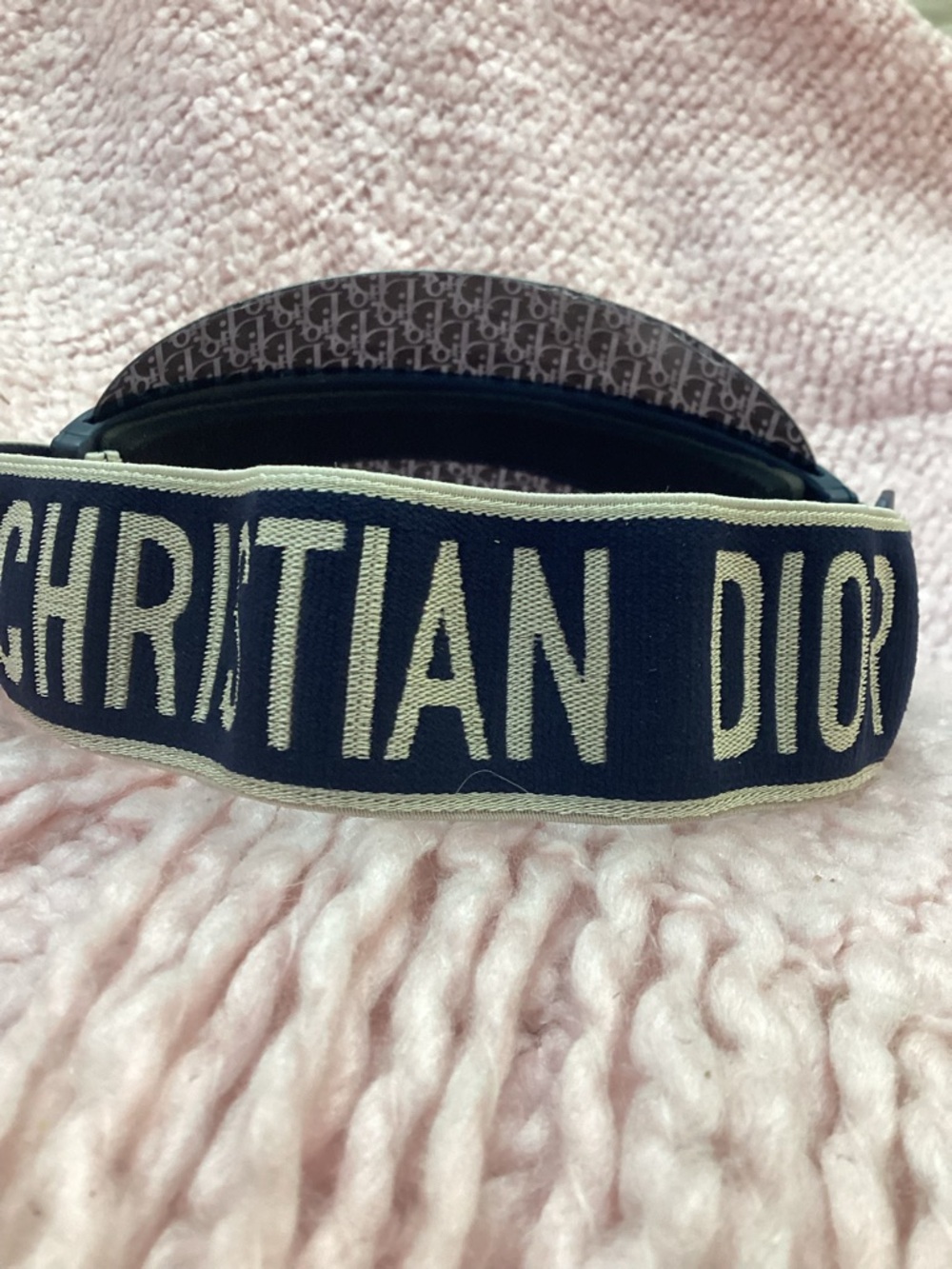 Christian Dior Monogram Visor in Metallic Silver and Navy - Picture 6 of 12